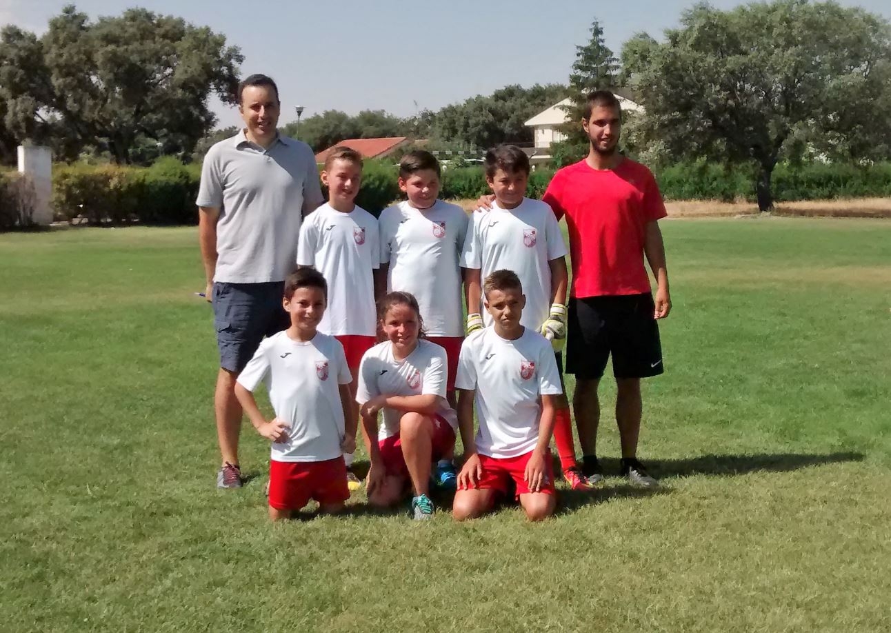 El Alevin A realizo un dia de convivencia previo al inicio de los entrenamientos de pretemporada.