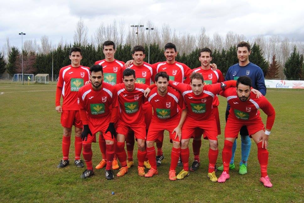 El equipo Aficionado se mide al Navarres. (Sábado 17:00h)