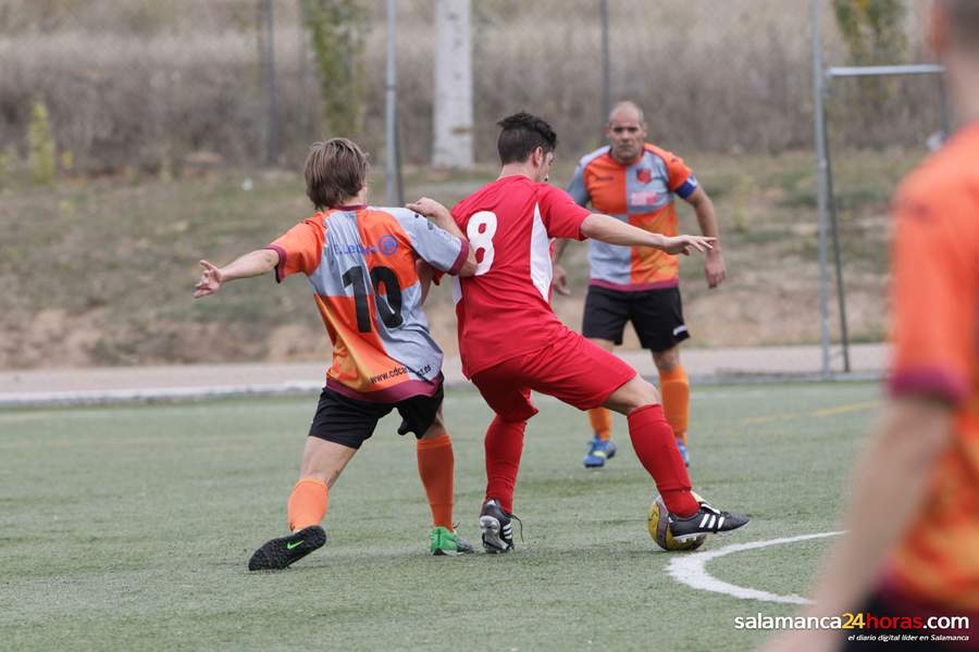 El CD. Navega Aficionados se lleva el derbi ante el Carbajosa